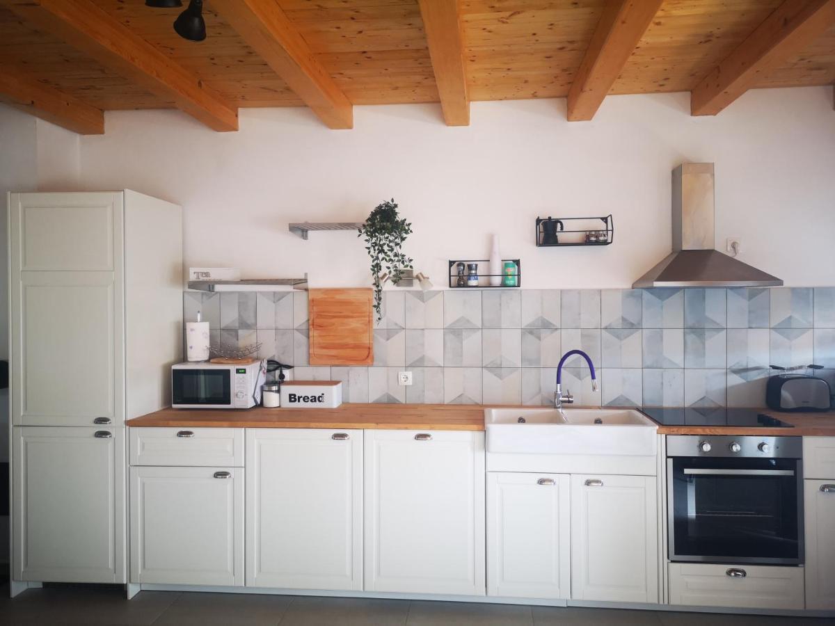 Apartment Sunrise, Coastal Istra, Pula Duga Uvala Pavicini 외부 사진
